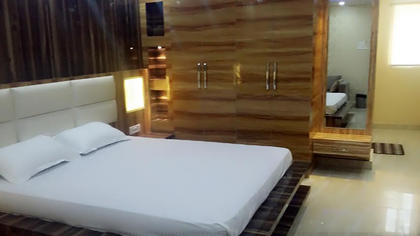 Hotel Crystal International ดันแบด ภายนอก รูปภาพ